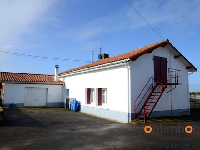 Vente Maison 4 pièces 68 m2 Saint Laurent de Céris