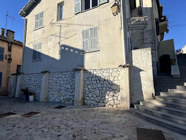 Vente Maison 4 pièces 70.79 m2 Saint Laurent du Var