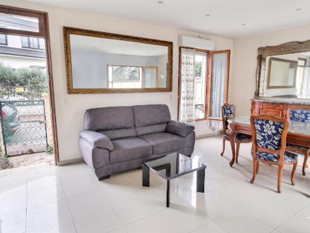 Vente Maison 4 pièces 71.68 m2 La Varenne Saint Hilaire