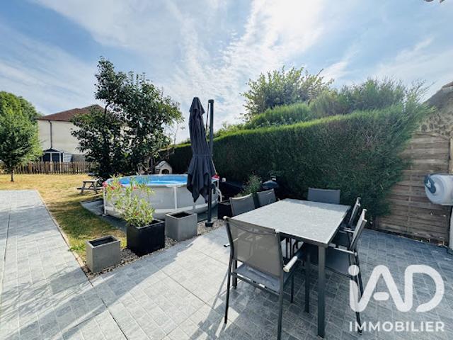 Vente Maison 4 pièces 72 m2 Le Mesnil Saint Denis