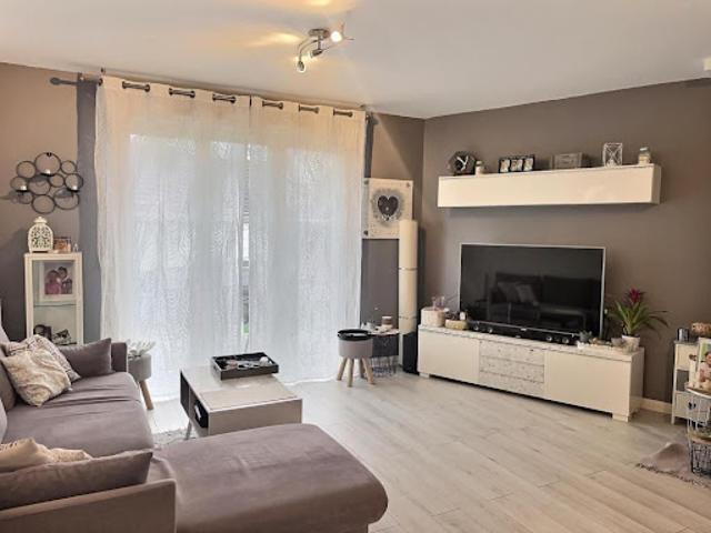 Vente Maison 4 pièces 78 m2 Le Coudray Montceaux