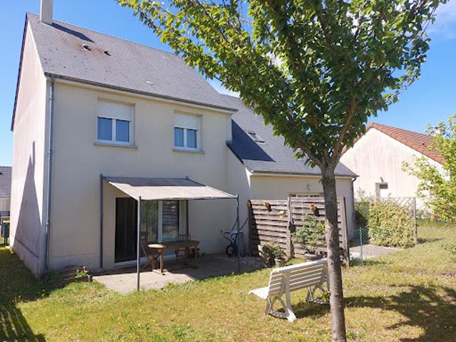 Vente Maison 4 pièces 80.74 m2 La Chapelle Saint Ursin