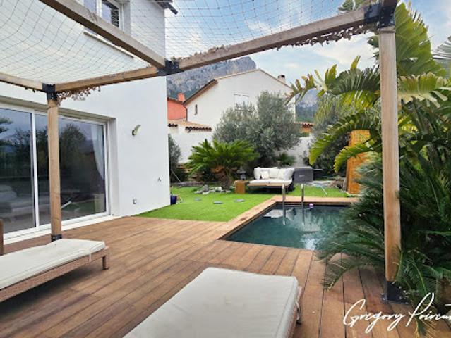 Vente Maison 4 pièces 80 m2 Le Revest les Eaux