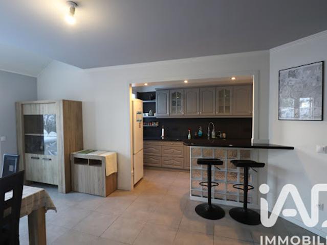 Vente Maison 4 pièces 81 m2 Corbeil Essonnes