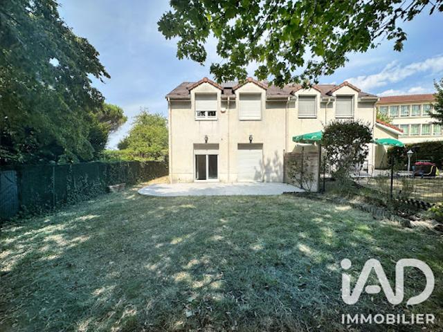 Vente Maison 4 pièces 81 m2 Le Plessis Trévise