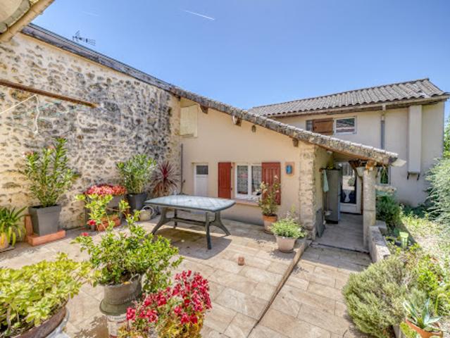 Vente Maison 4 pièces 81 m2 Montguyon