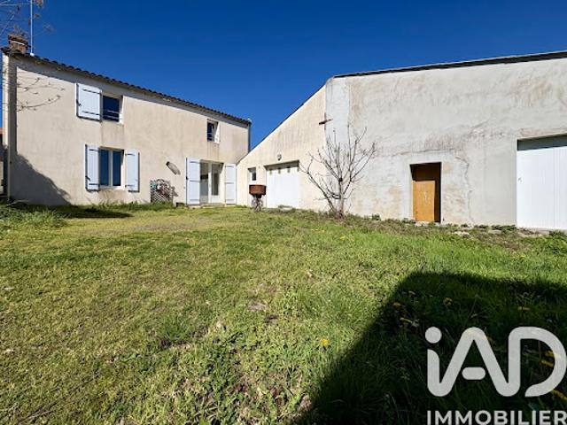 Vente Maison 4 pièces 81 m2 Saint Hilaire le Vouhis