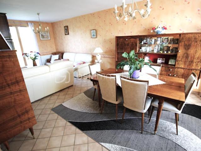 Vente Maison 4 pièces 81 m2 Saint Memmie