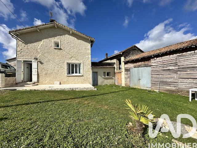 Vente Maison 4 pièces 82 m2 Les Adjots