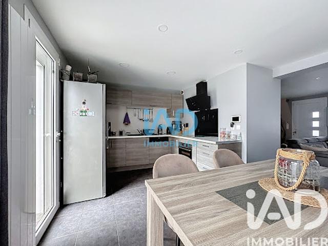 Vente Maison 4 pièces 82 m2 Saint Pierre du Perray