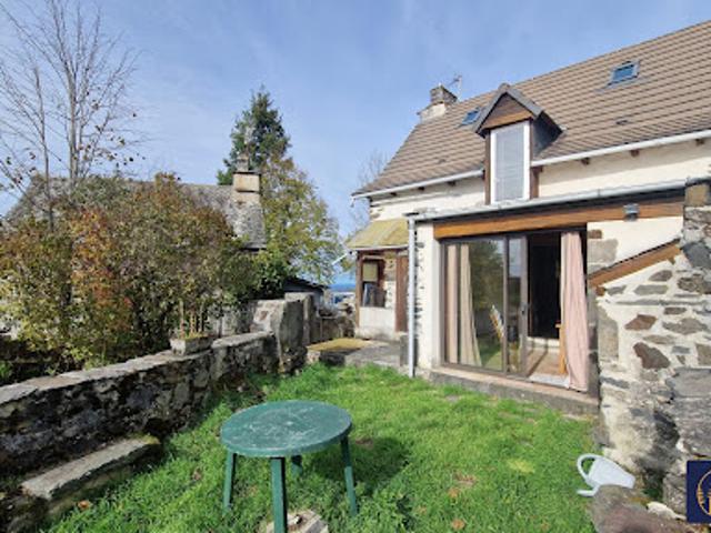 Vente Maison 4 pièces 84 m2 Saint Etienne de Chomeil