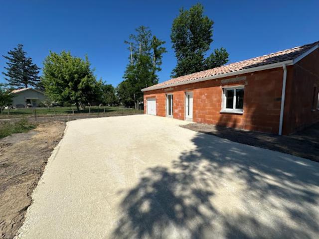 Vente Maison 4 pièces 84.96 m2 Roaillan