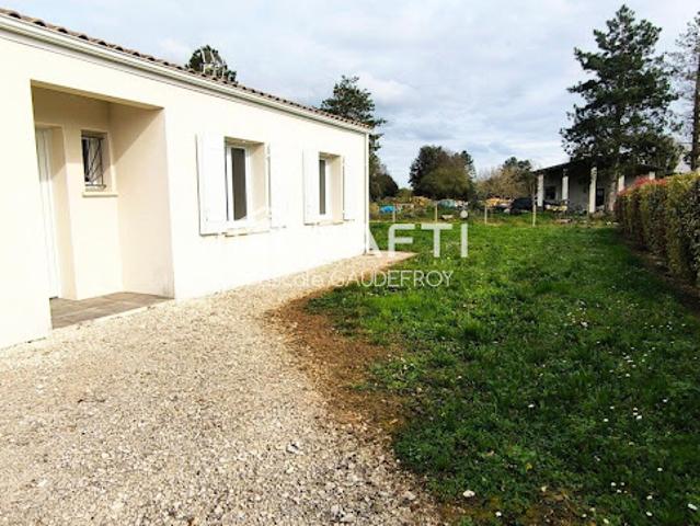 Vente Maison 4 pièces 85 m2 Saint Simon de Pellouaille