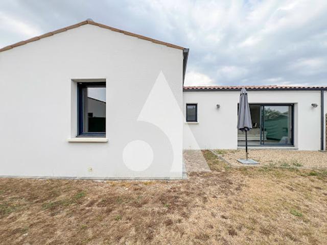 Vente Maison 4 pièces 85 m2 Saintes