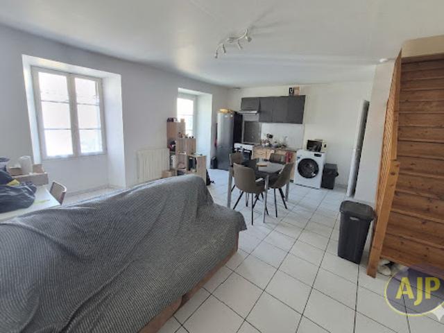 Vente Maison 4 pièces 87.66 m2 Saint Philbert de Grand Lieu