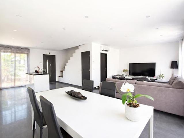 Vente Maison 4 pièces 87.76 m2 Villecresnes