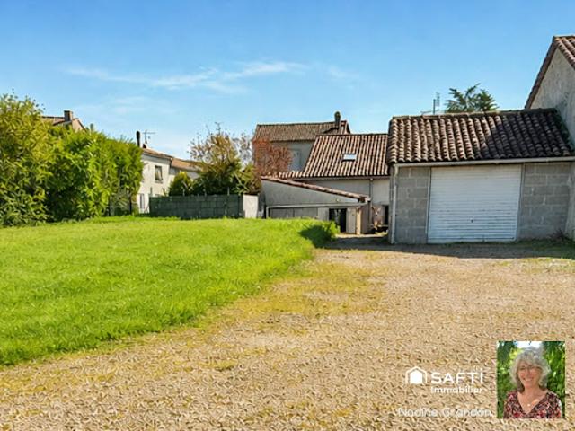 Vente Maison 4 pièces 87 m2 Baignes Sainte Radegonde