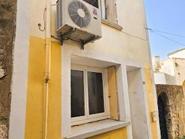 Vente Maison 4 pièces 87 m2 Saint Geniès de Fontedit