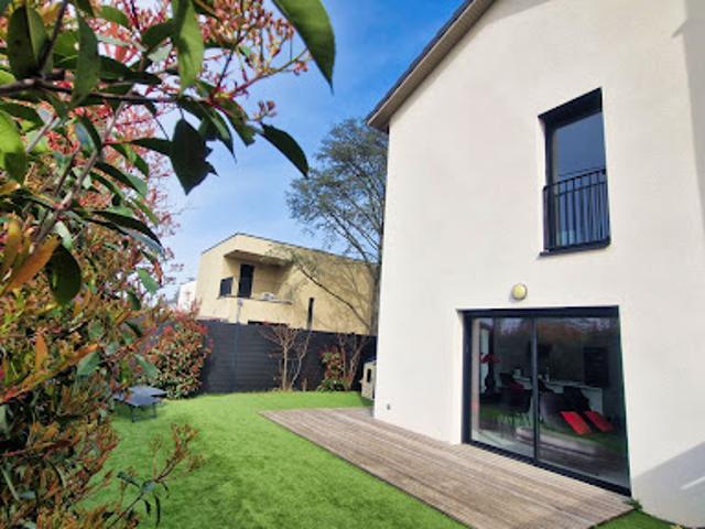 Vente Maison 4 pièces 88 m2 Ecully