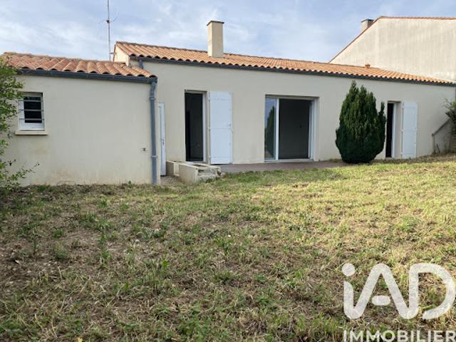 Vente Maison 4 pièces 90 m2 Saint Vivien