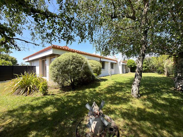 Vente Maison 4 pièces 93.17 m2 Saint Gilles Croix de Vie