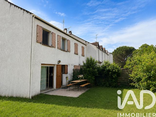 Vente Maison 4 pièces 93 m2 Sainte genevieve des bois