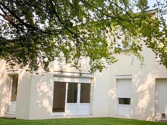 Vente Maison 4 pièces 94.49 m2 Noisy le Grand