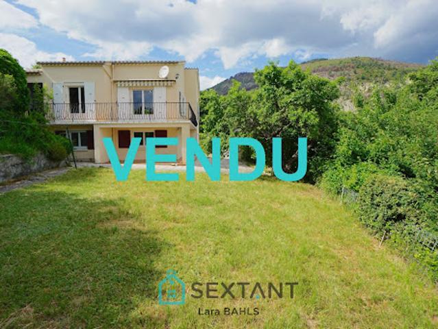 Vente Maison 4 pièces 95 m2 Castellane
