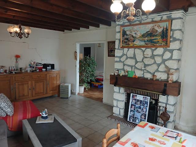 Vente Maison 4 pièces 95 m2 Chermignac