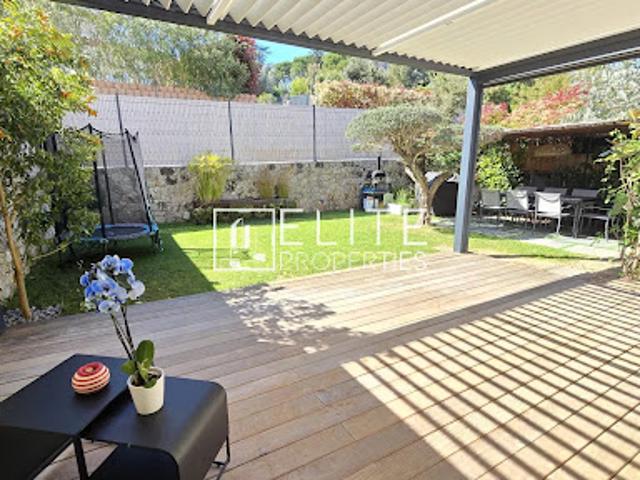 Vente Maison 4 pièces 95 m2 La Roquette sur Siagne