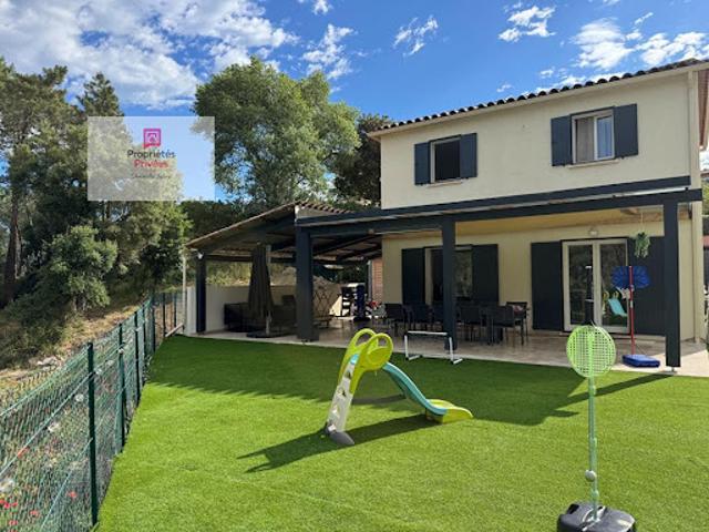 Vente Maison 4 pièces 95 m2 Montauroux