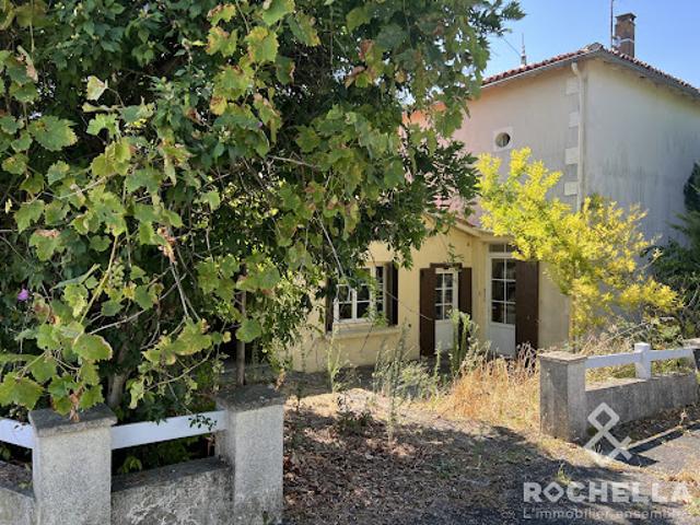 Vente Maison 4 pièces 96.34 m2 Saint Jean d'Angély