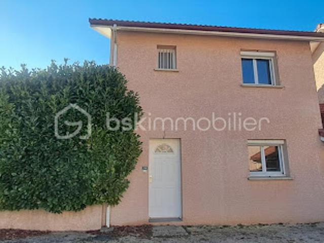 Vente Maison 4 pièces 96 m2 Saint Etienne de Saint Geoirs