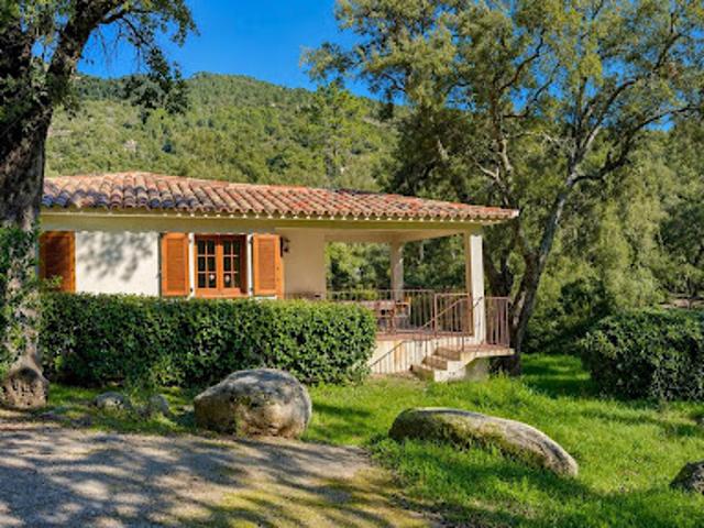 Vente Maison 4 pièces 96 m2 Sainte lucie de porto vecchio