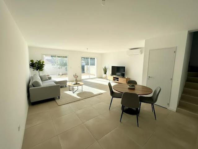 Vente Maison 4 pièces 96 m2 Vitrolles