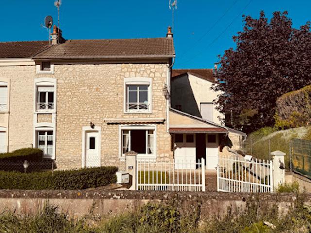 Vente Maison 4 pièces 97.45 m2 Epineuil