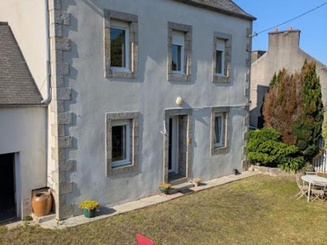 Vente Maison 5 pièces 97 m2 Lampaul Guimiliau