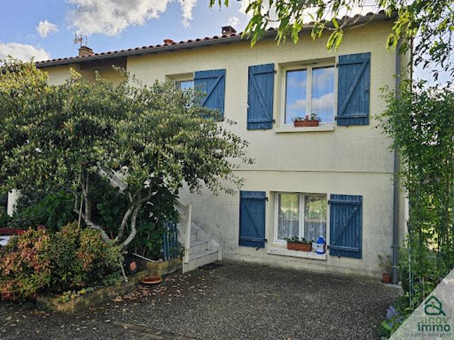 Vente Maison 4 pièces 143 m2 Saint Jean de Thouars