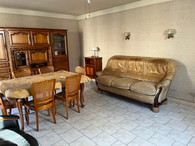Vente Maison 4 pièces 98 m2 Saint Flovier