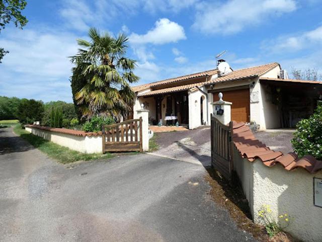Vente Maison 4 pièces 98 m2 Saint Martial d'Albarède