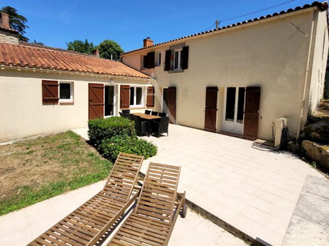 Vente Maison 4 pièces 99 m2 Saint Avaugourd des Landes