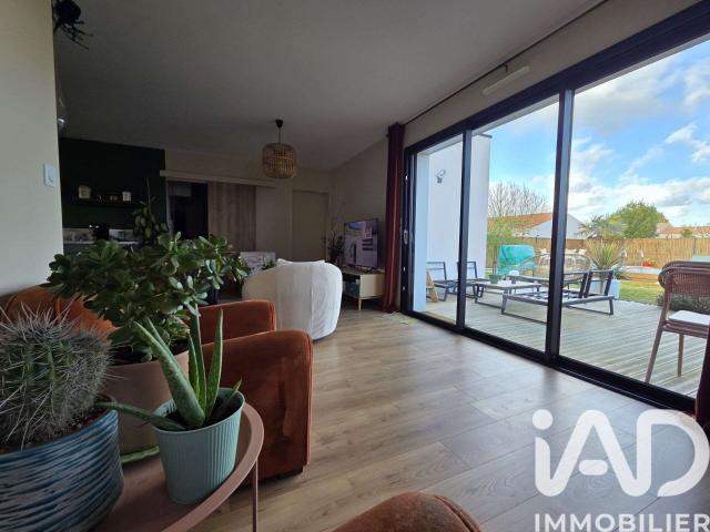 Vente maison 4 pièces Coëx 85