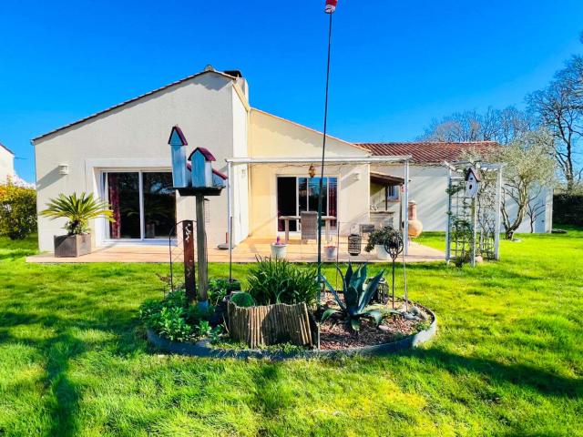 Vente maison 4 pièces Coëx 85