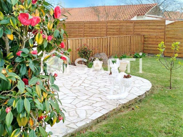 Vente maison 4 pièces Coëx 85