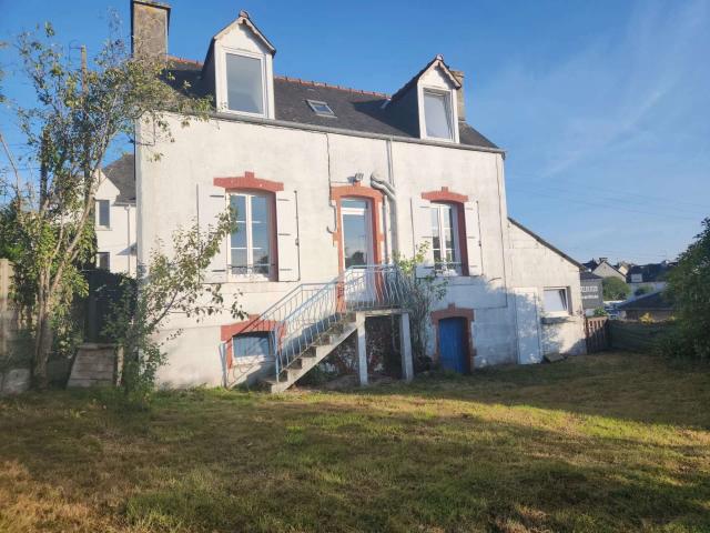 Vente maison 4 pièces Carhaix Plouguer 29