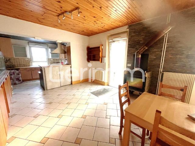 Vente Maison 4 pièces + cuisine 118 m² 279 000 € LE