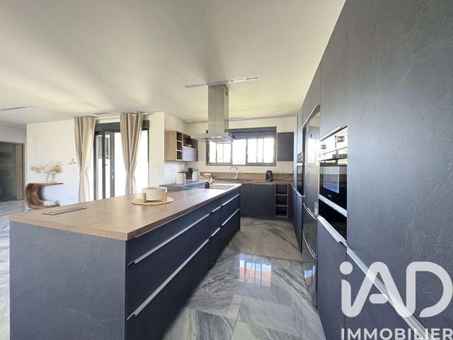 Vente maison 4 pièces Ambarès et Lagrave 33