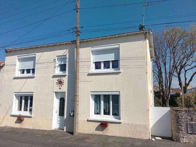 Vente maison 4 pièces Fontenay le Comte 85