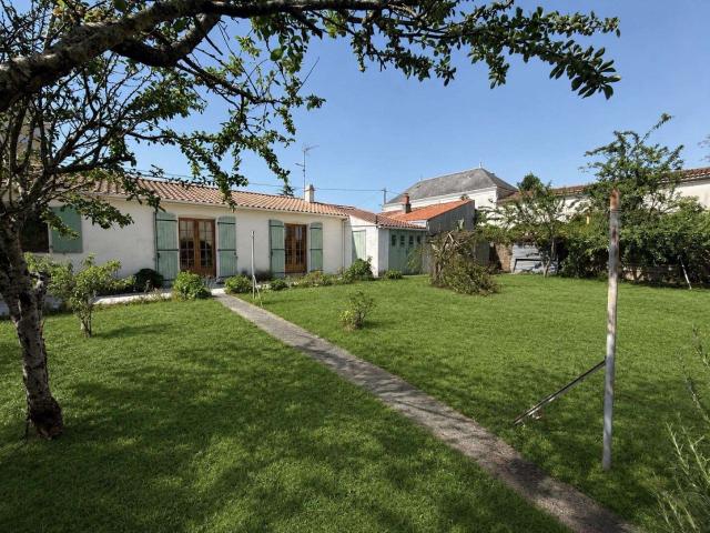 Vente maison 4 pièces Fontenay le Comte 85