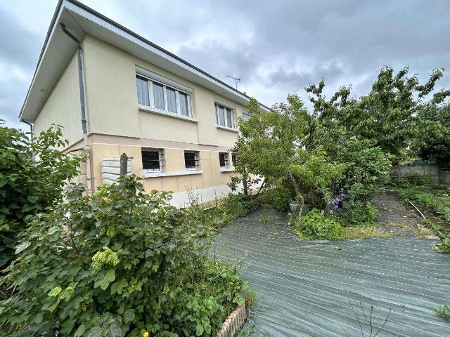 Vente maison 4 pièces Laval 53